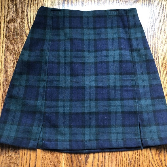 Brandy Melville Dresses & Skirts - brandy Melville cara plaid skirt